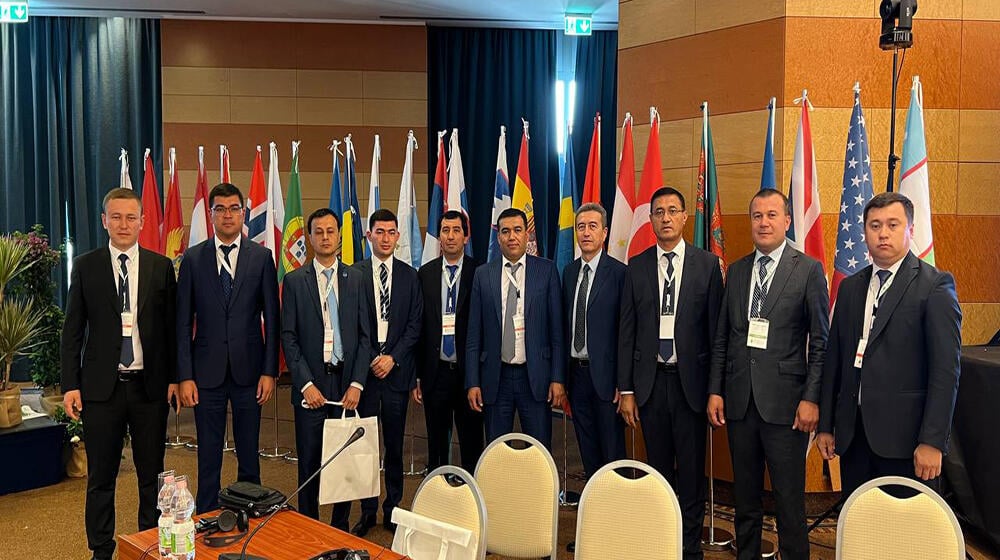 Delegation of Uzbekistan consisted of men in suits